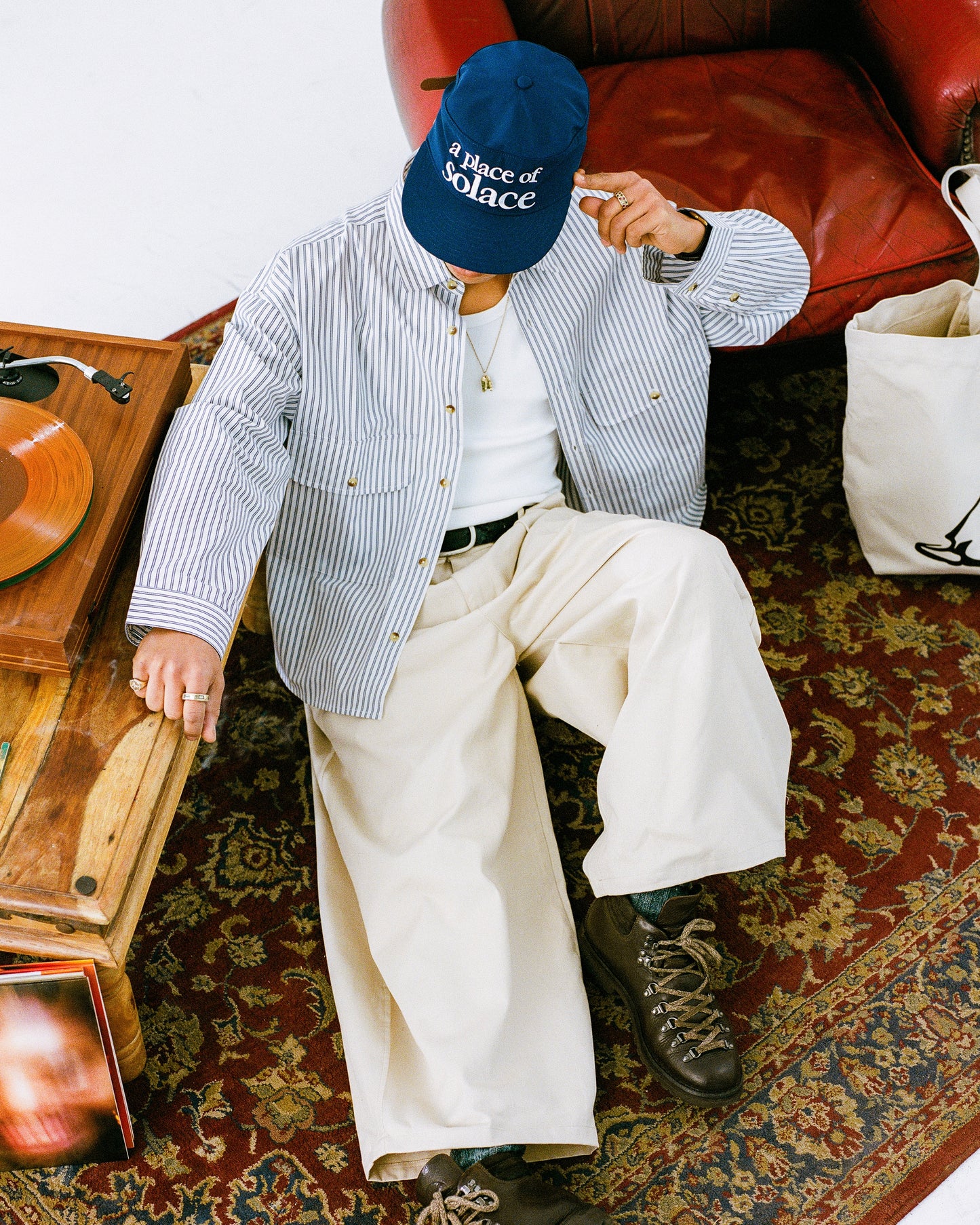 type pillbox cap - indigo/ivory