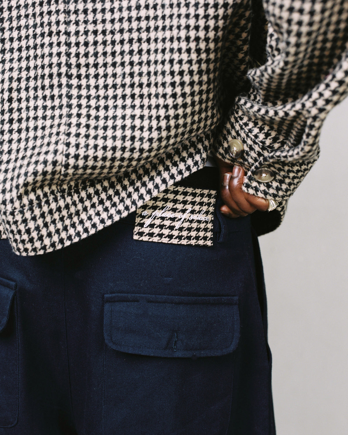 birkdale trouser - midnight/biscuit