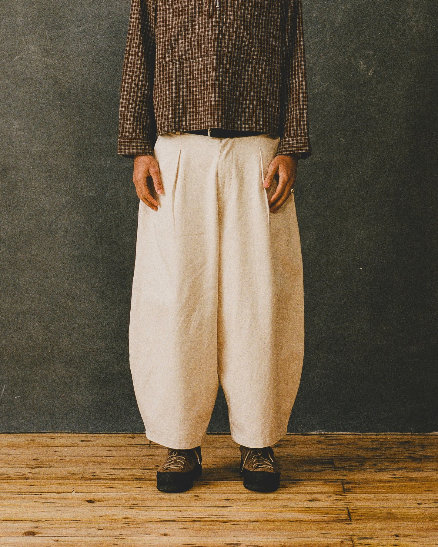mischa trouser - ecru/black