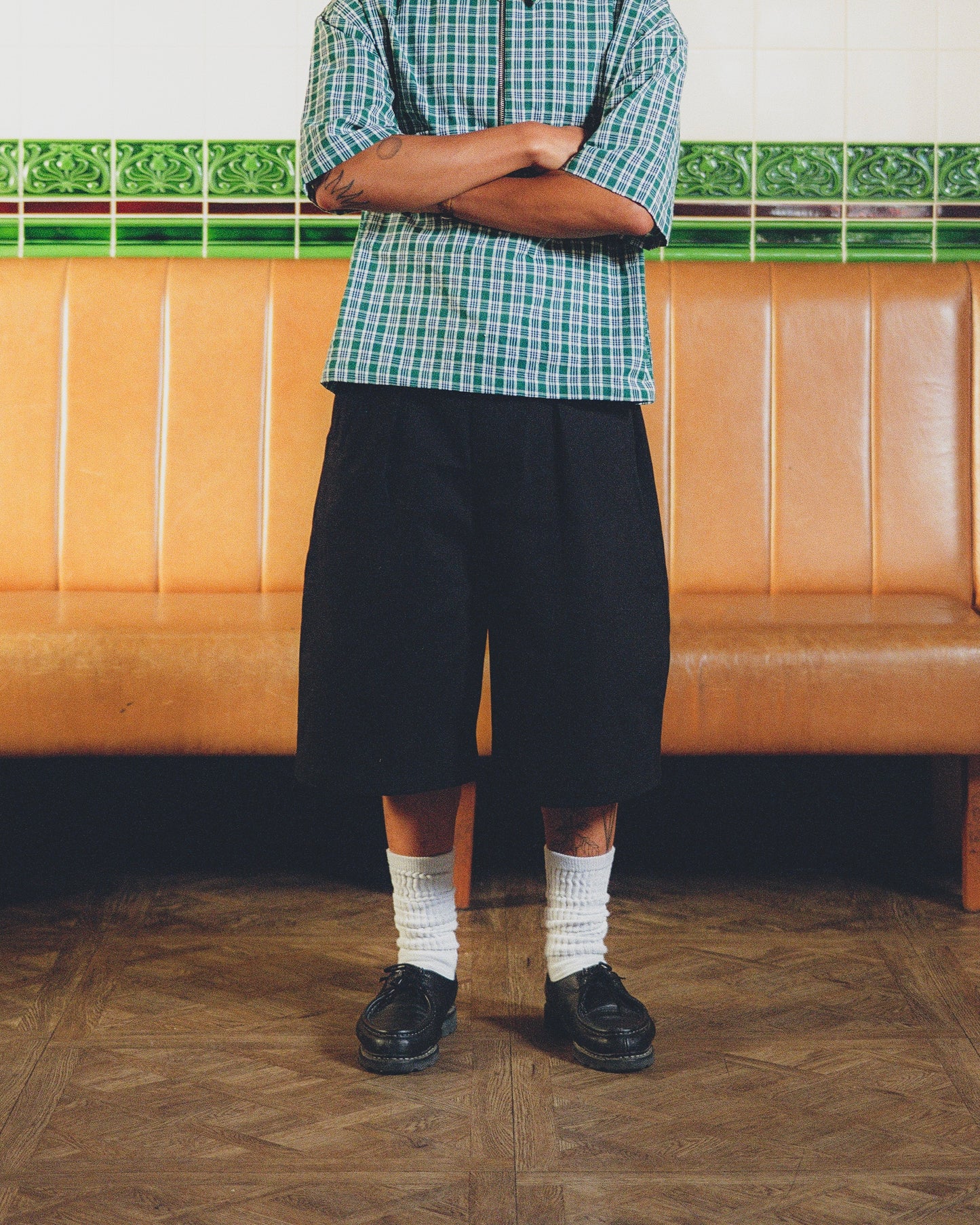 woods short - black/emerald