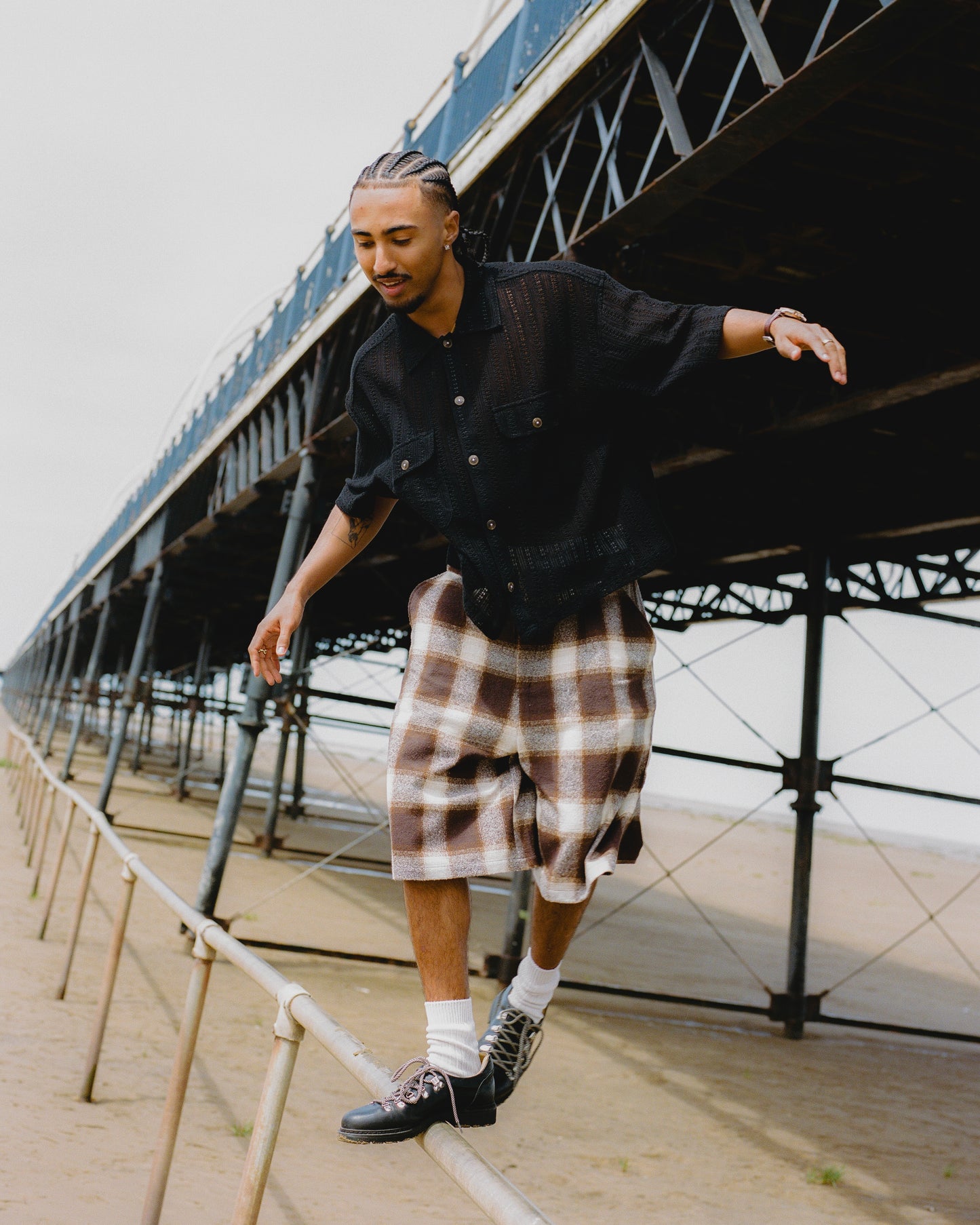 verinder short - cocoa/buttermilk