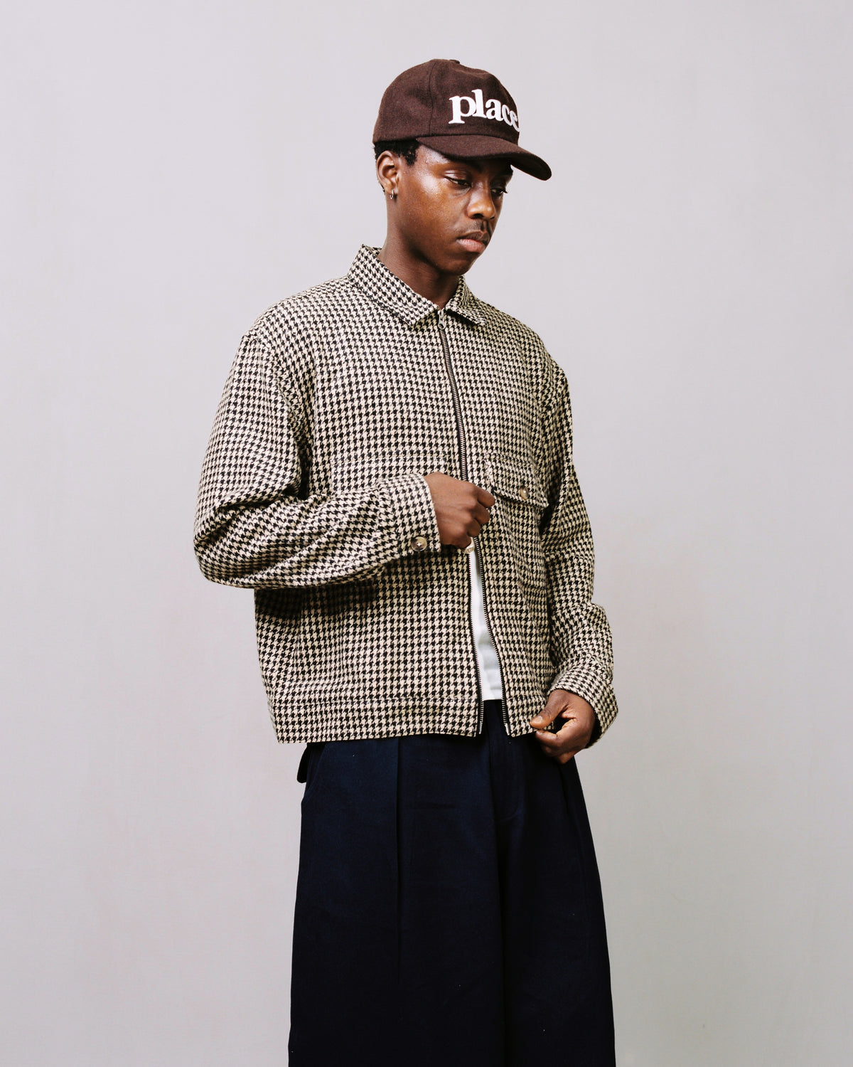 macy jacket - biscuit/black