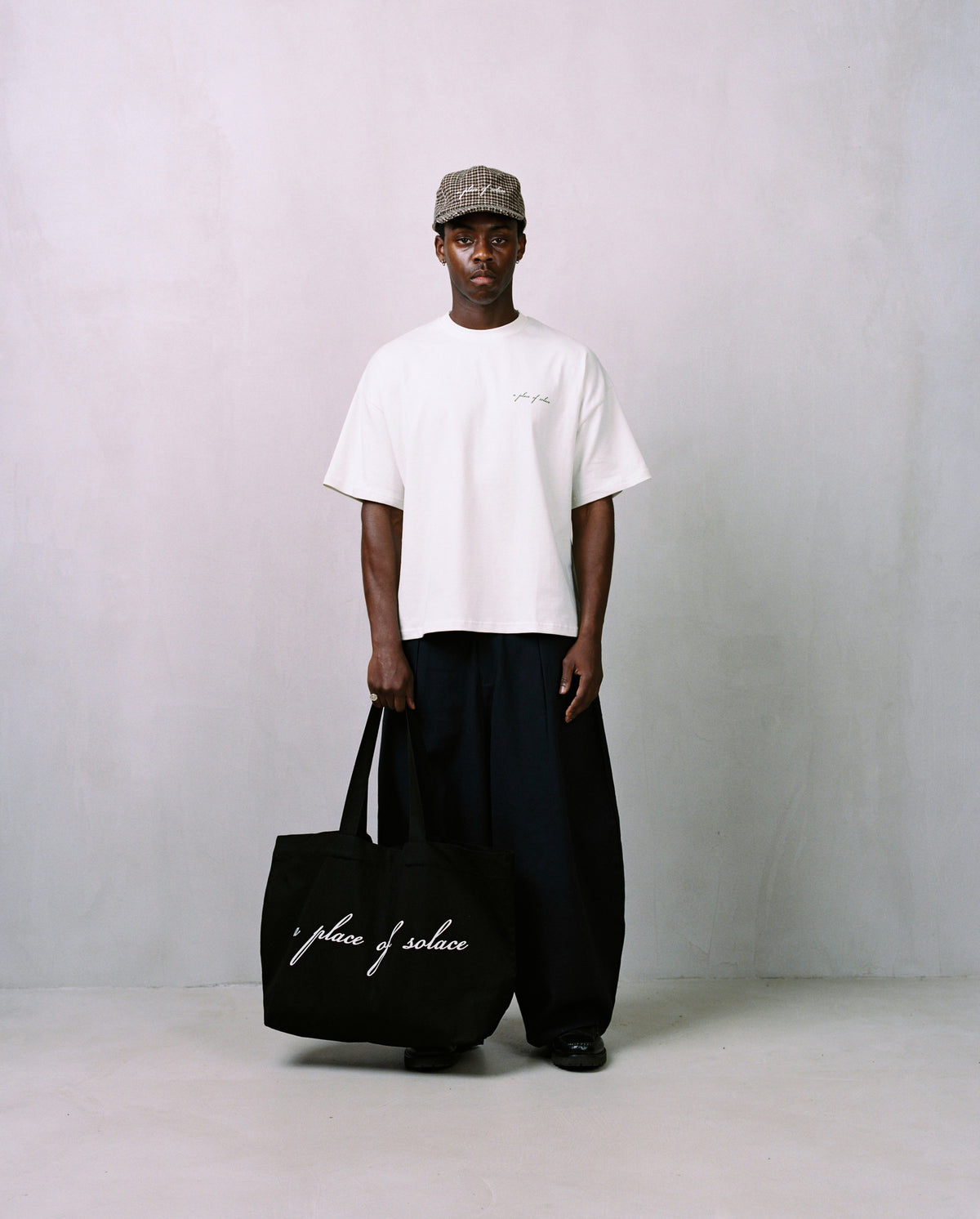 phillips tee - bone/forest