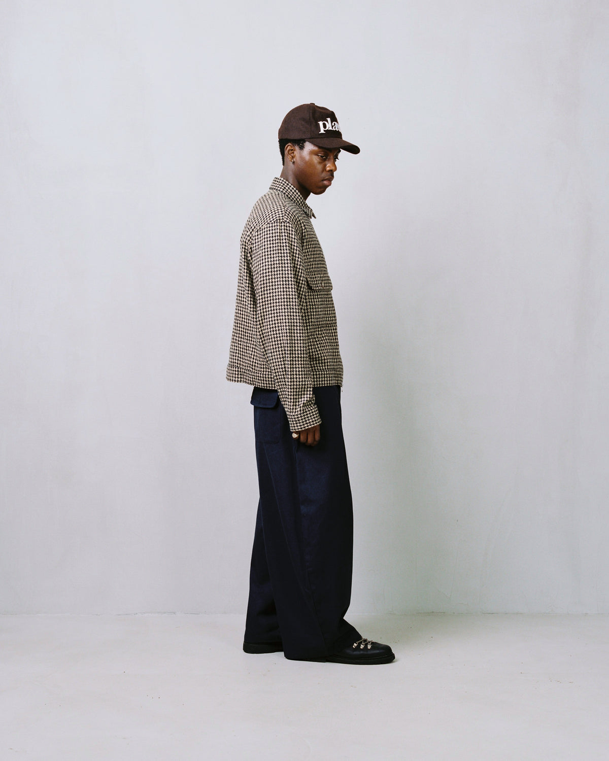 macy jacket - biscuit/black