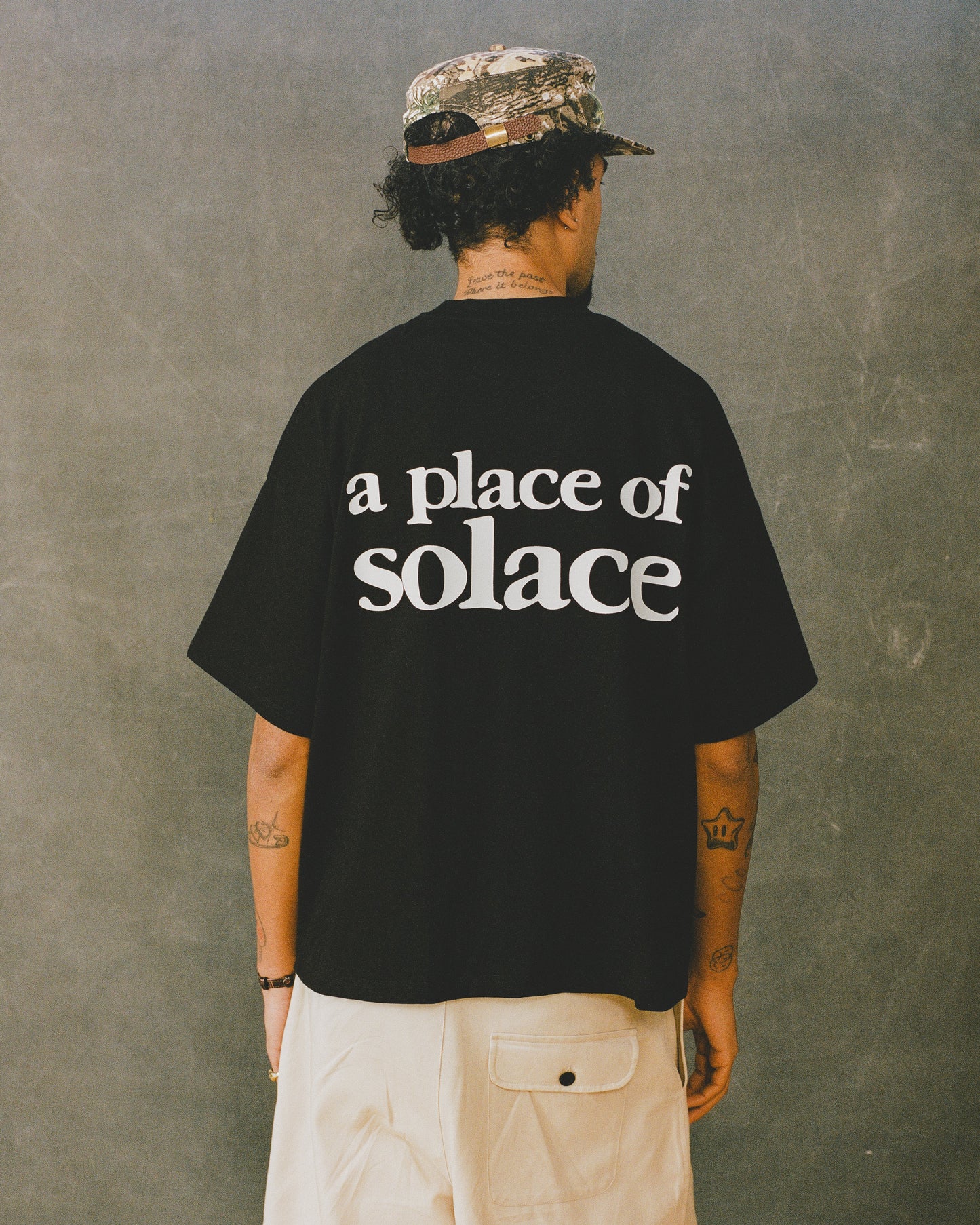 type tee - black/ivory